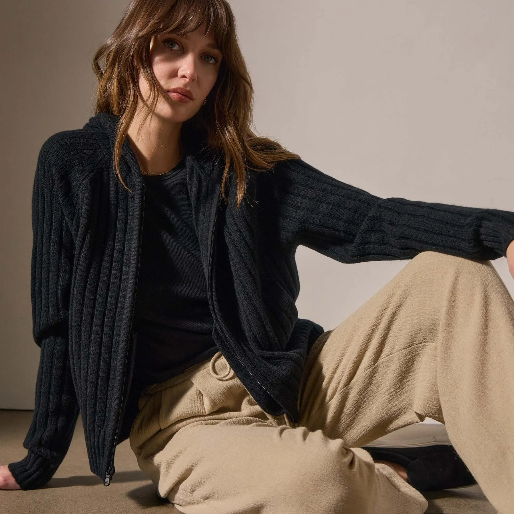 Cashmere Wide Ribbed Hoodie - Black