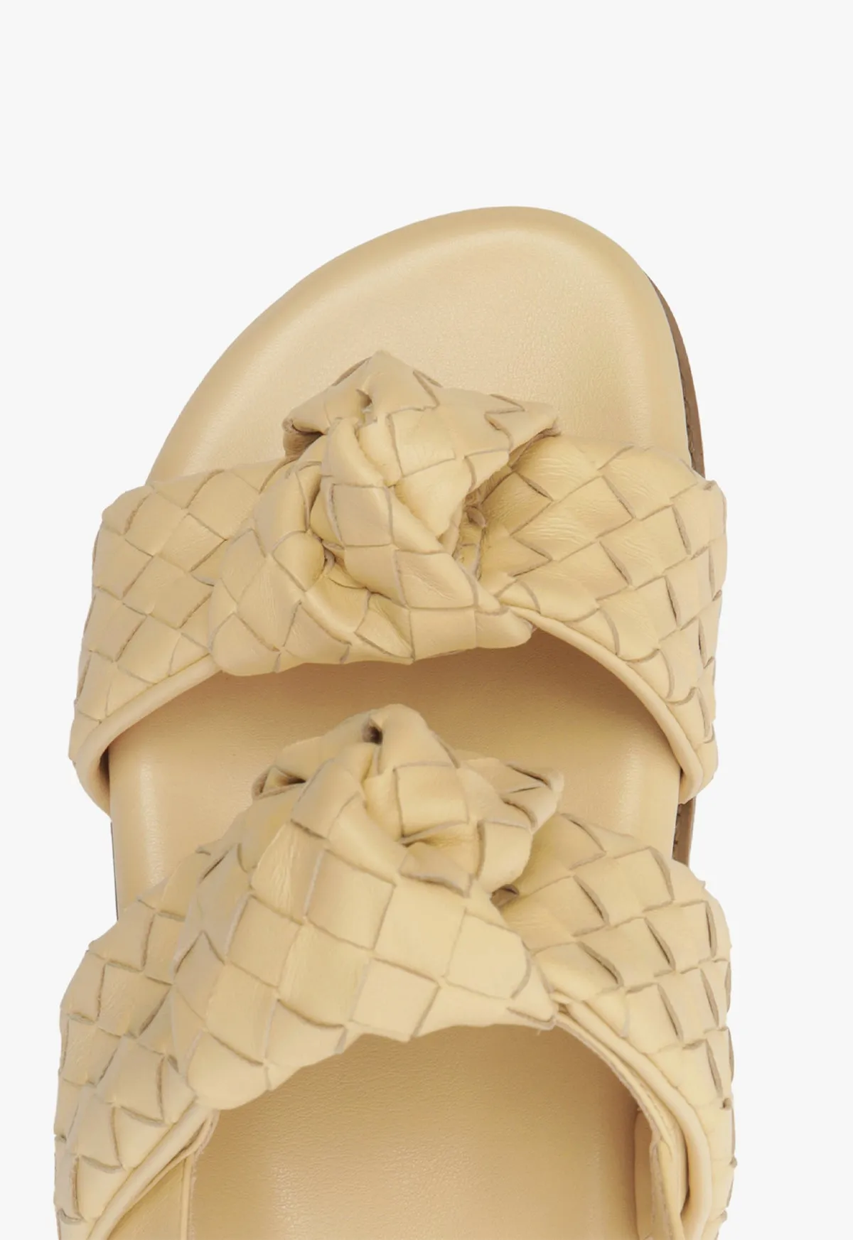 Kareena Knot Sporty Sandal