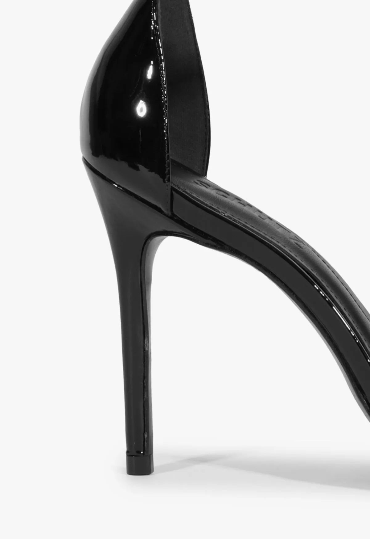 Lena Pump