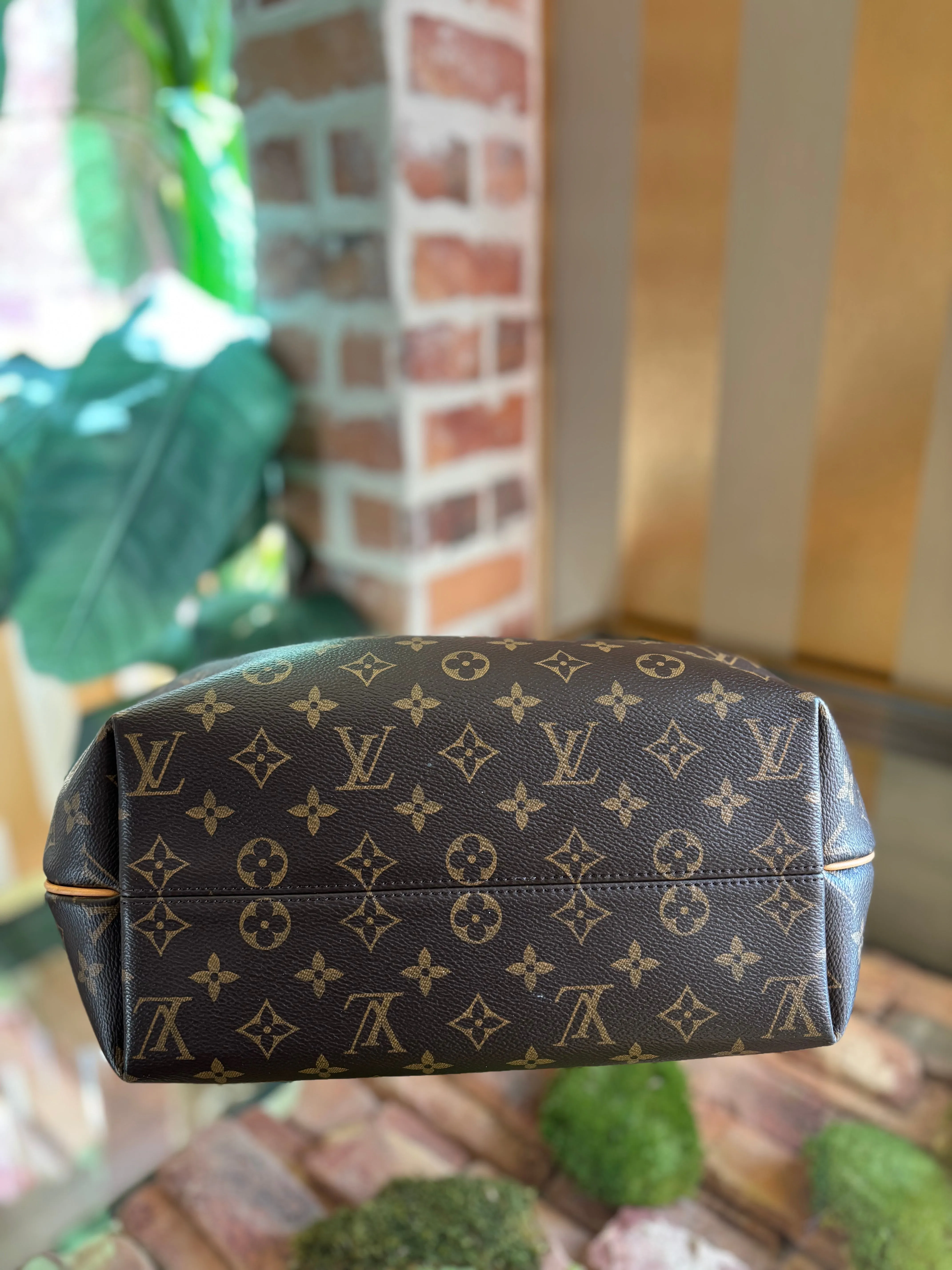 LOUIS VUITTON Monogram Turenne MM