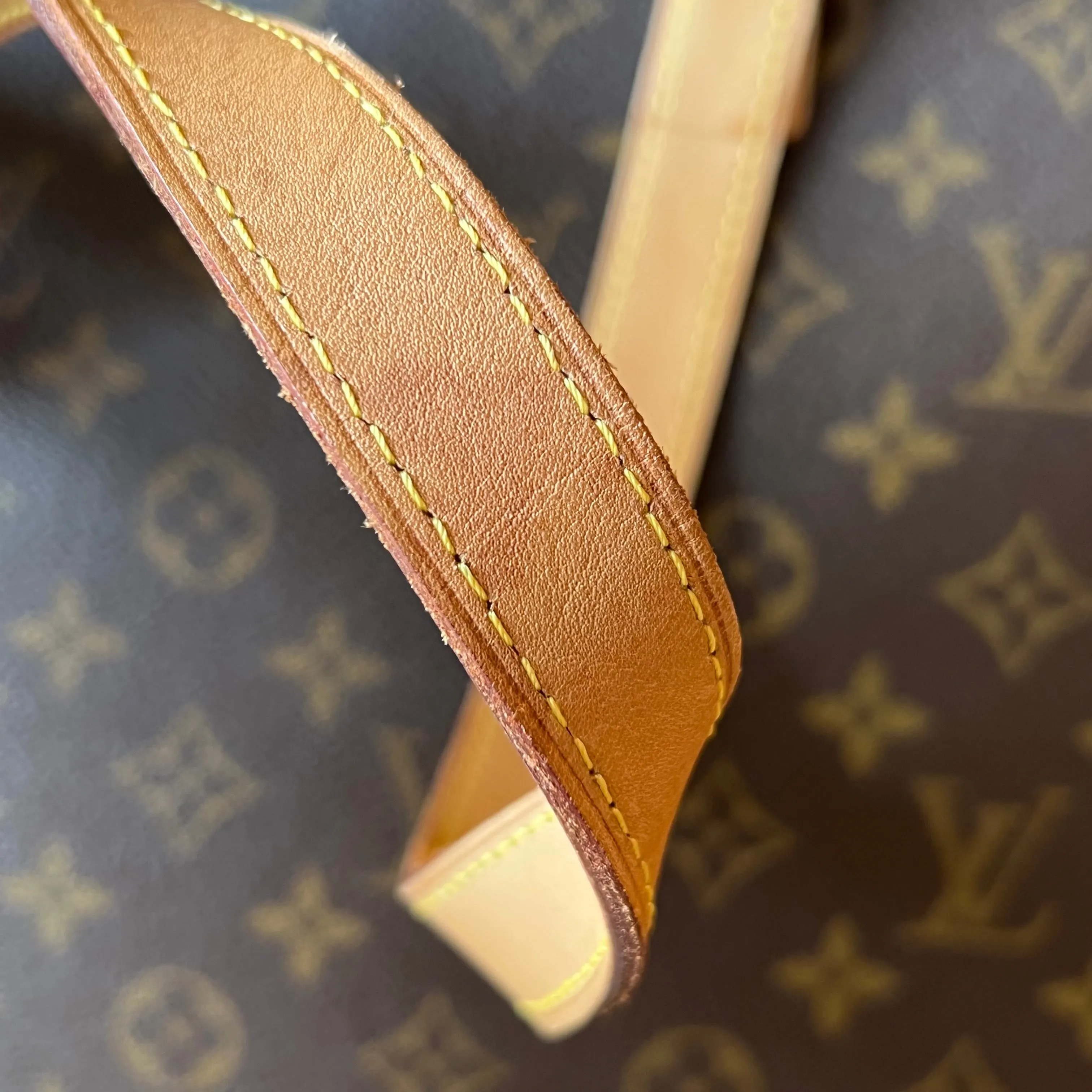 LOUIS VUITTON Vintage Monogram Luco Tote