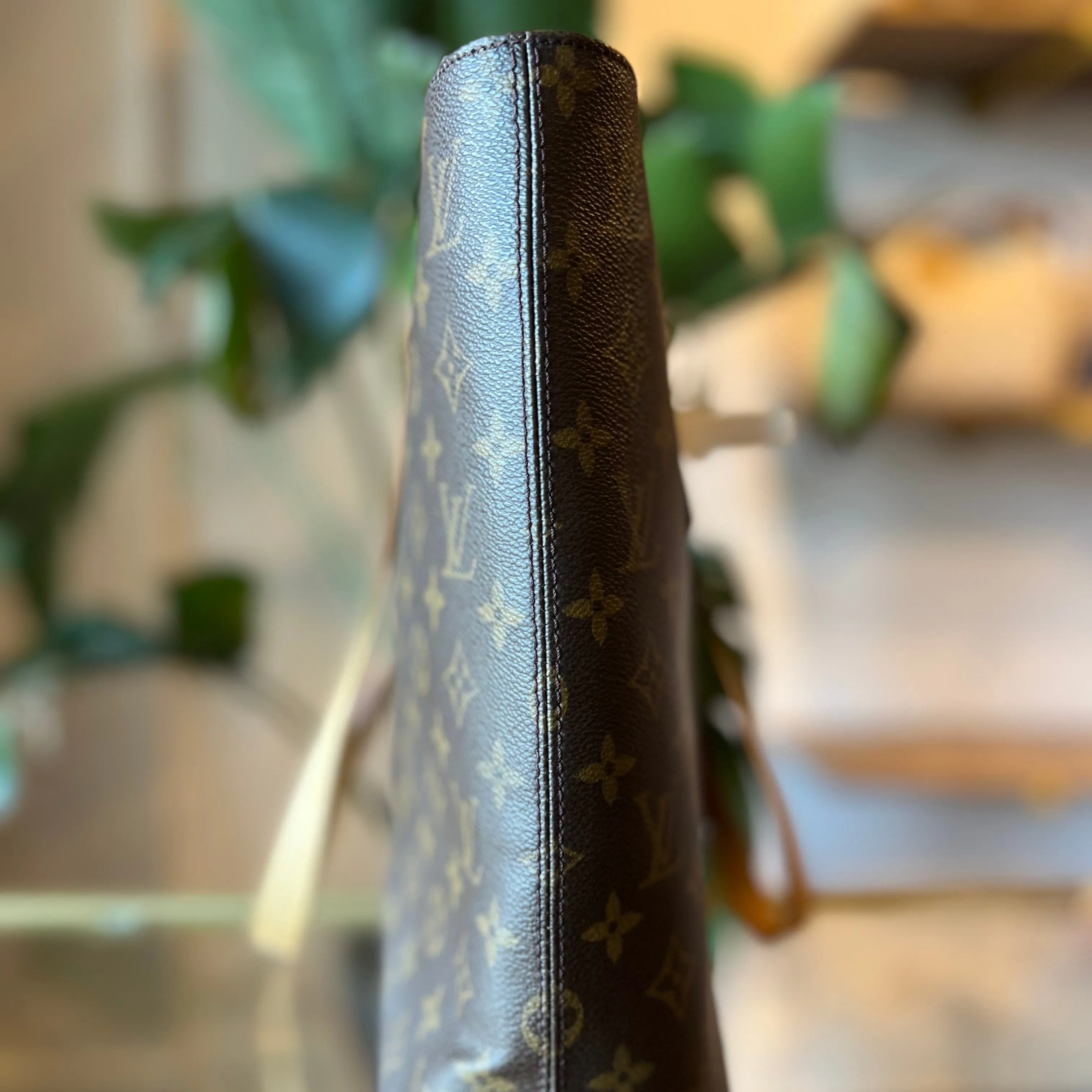 LOUIS VUITTON Vintage Monogram Luco Tote