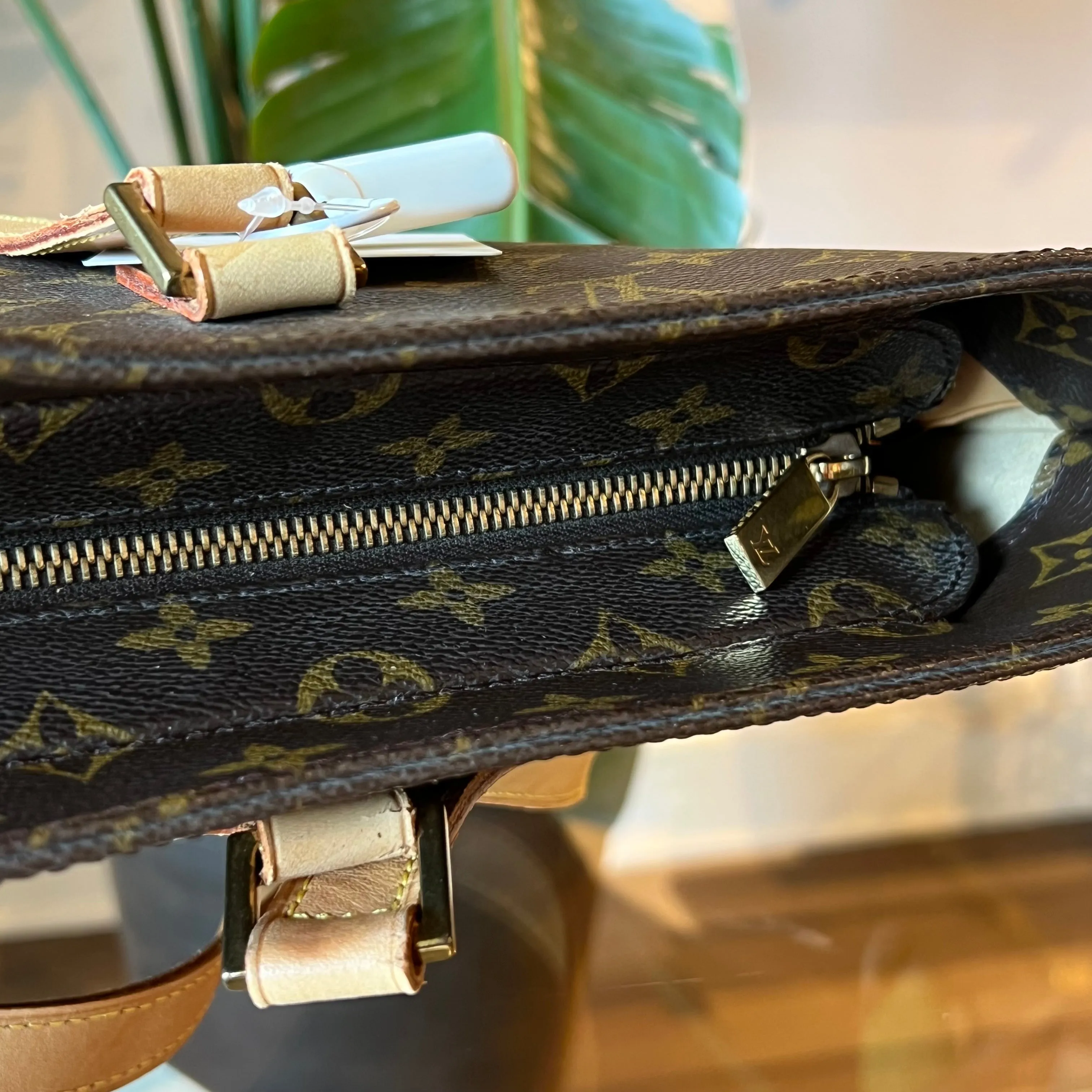 LOUIS VUITTON Vintage Monogram Luco Tote
