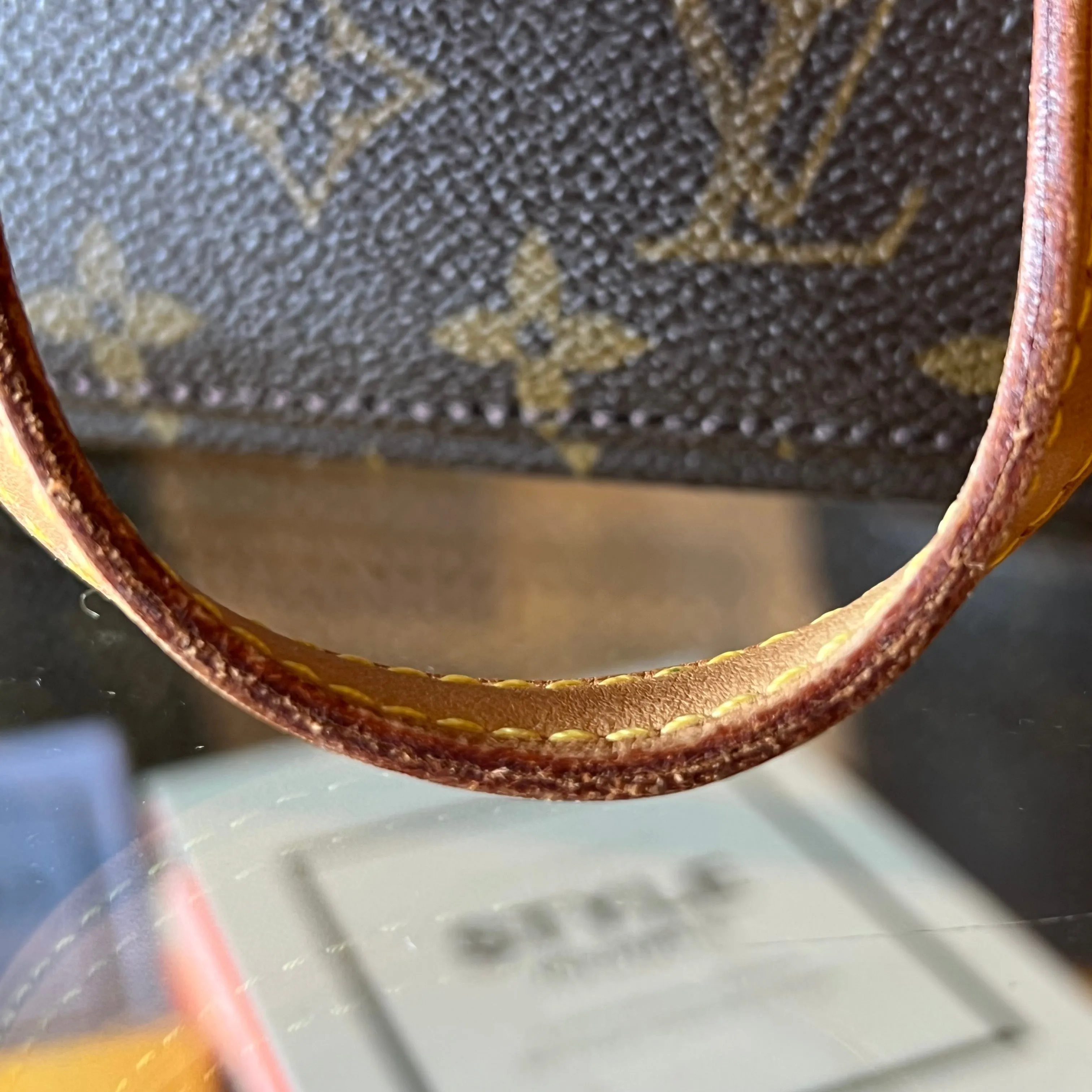 LOUIS VUITTON Vintage Monogram Luco Tote